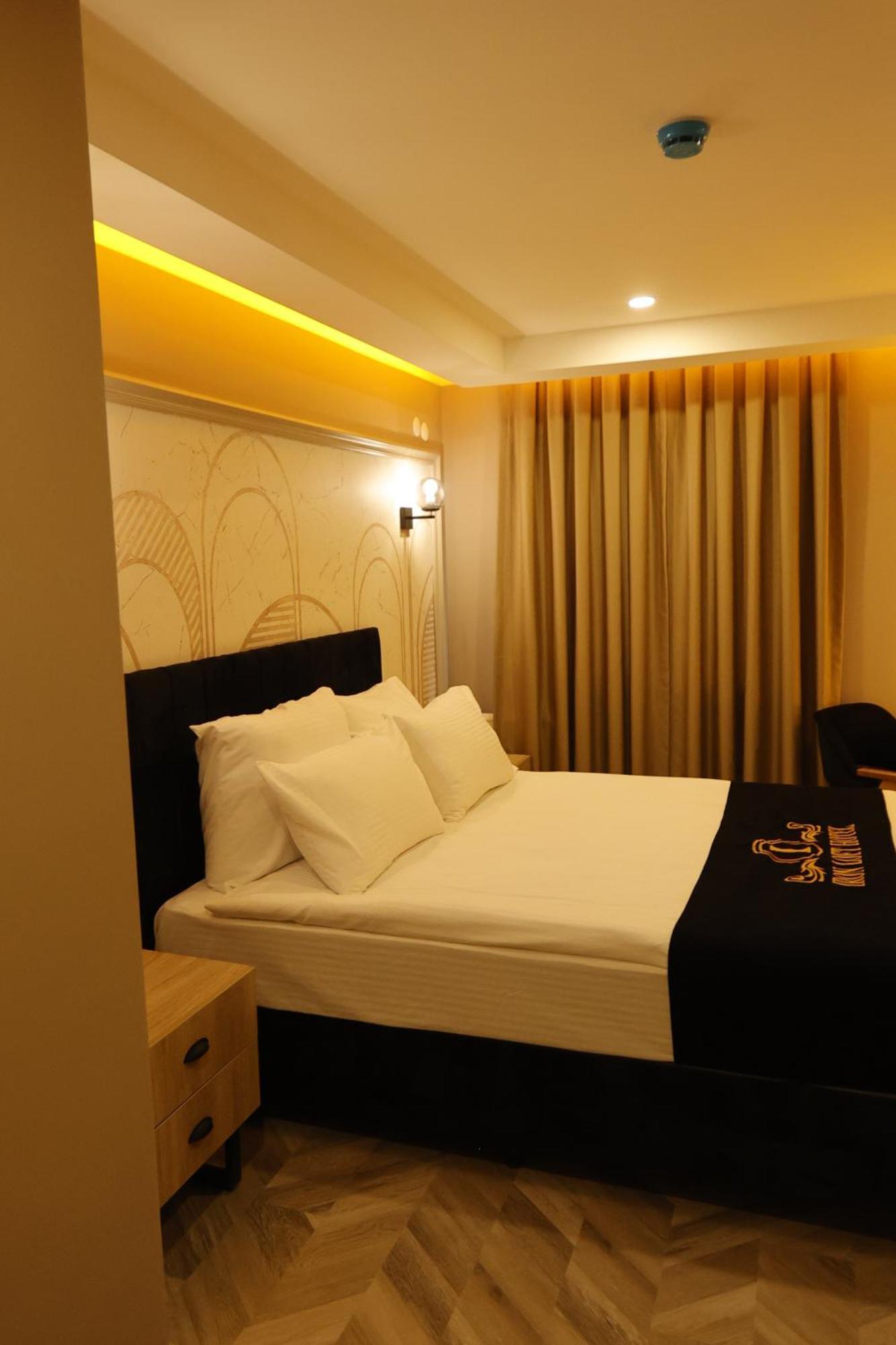 Iron Loft Hotel อุปไปร์ตา ภายนอก รูปภาพ