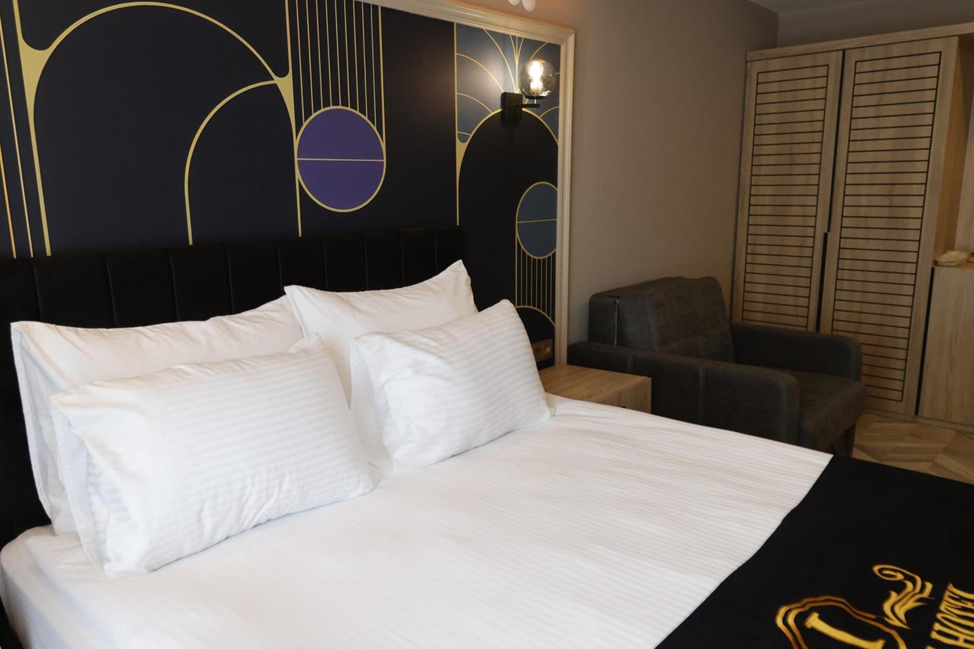 Iron Loft Hotel อุปไปร์ตา ภายนอก รูปภาพ