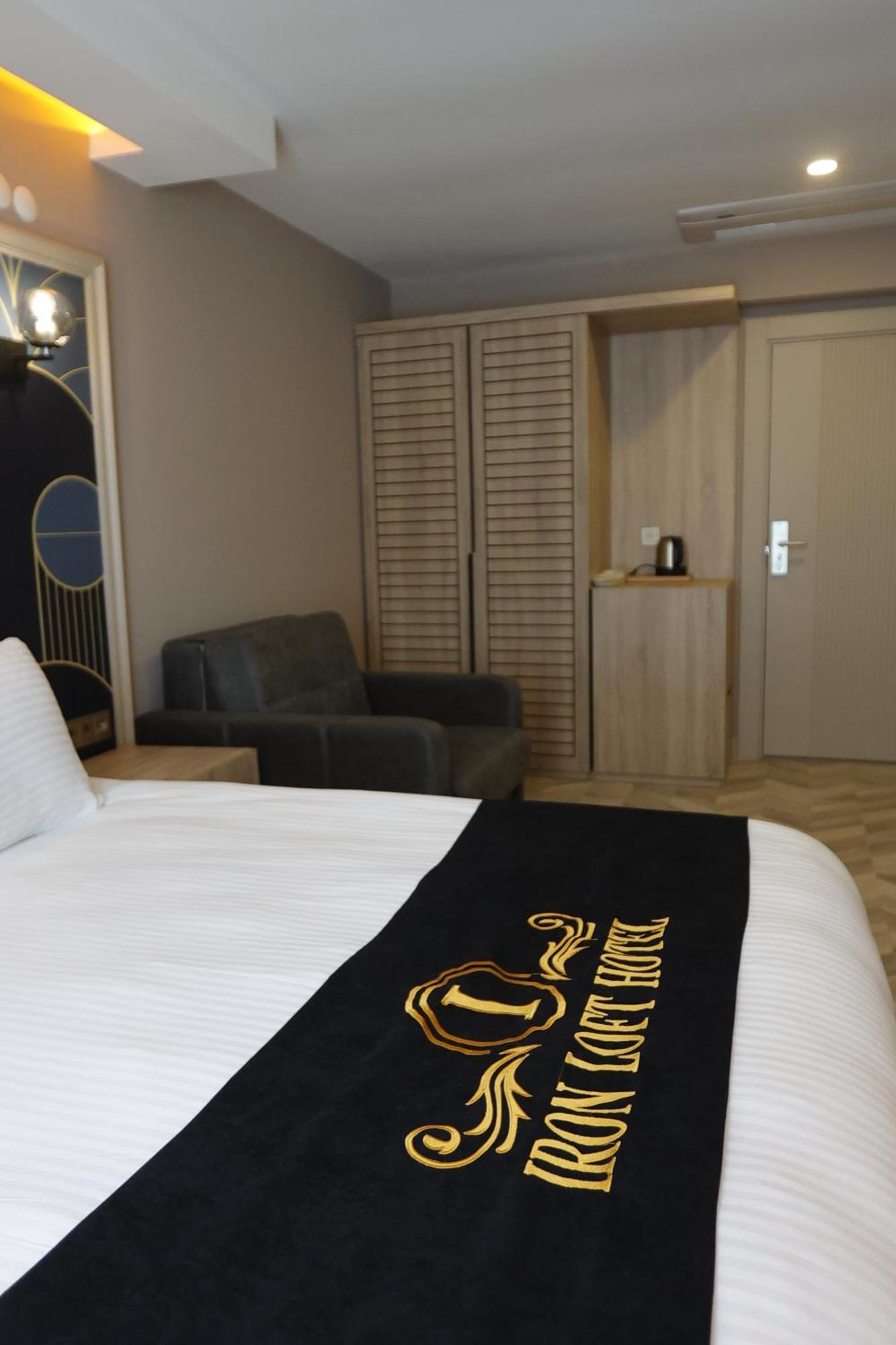 Iron Loft Hotel อุปไปร์ตา ภายนอก รูปภาพ